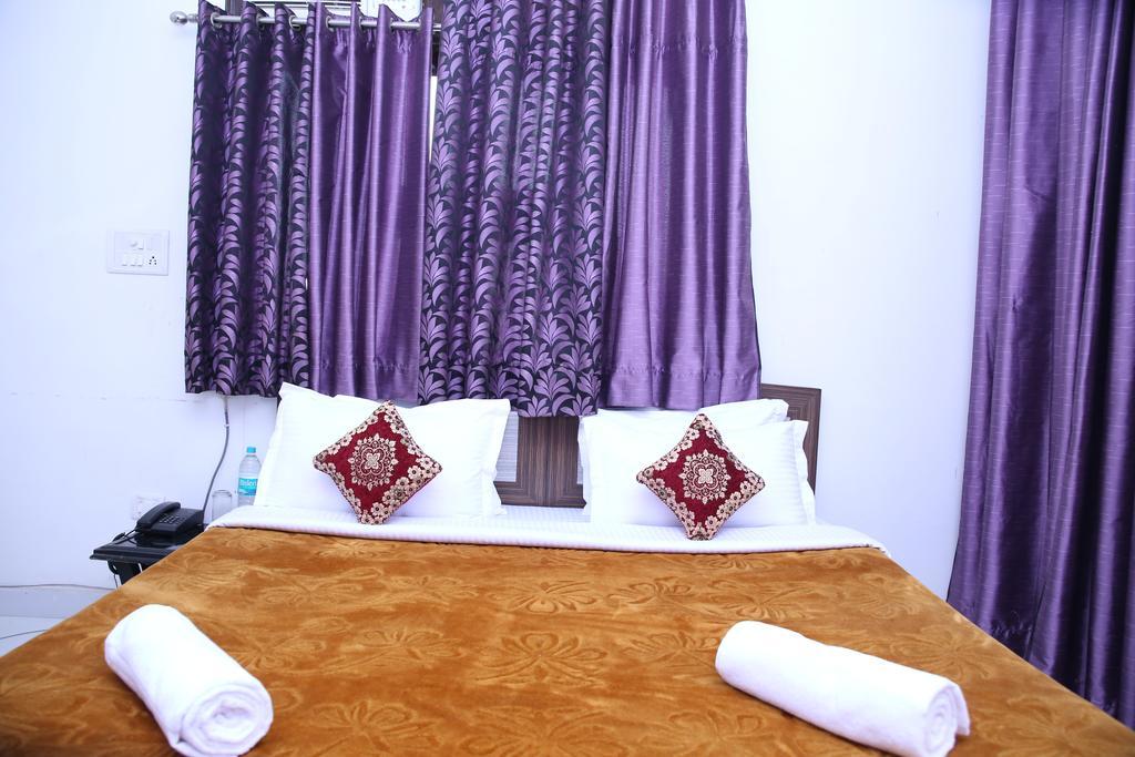 Hotel Airport Land New Delhi Rum bild