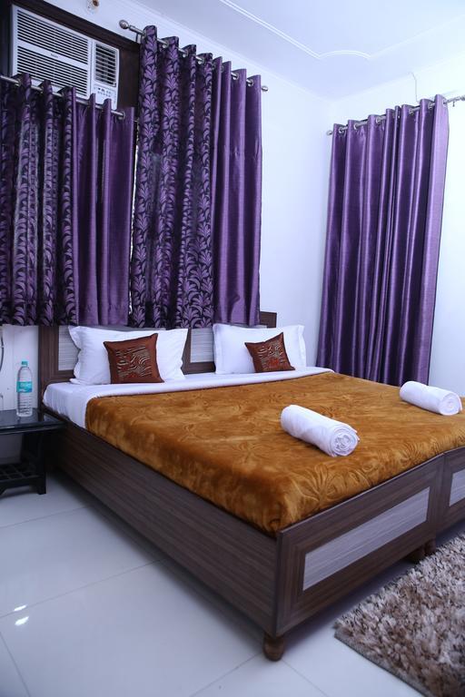 Hotel Airport Land New Delhi Rum bild