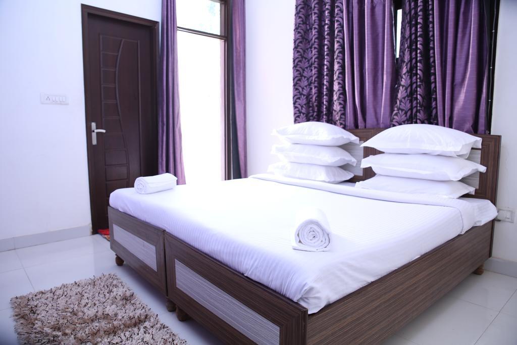 Hotel Airport Land New Delhi Rum bild