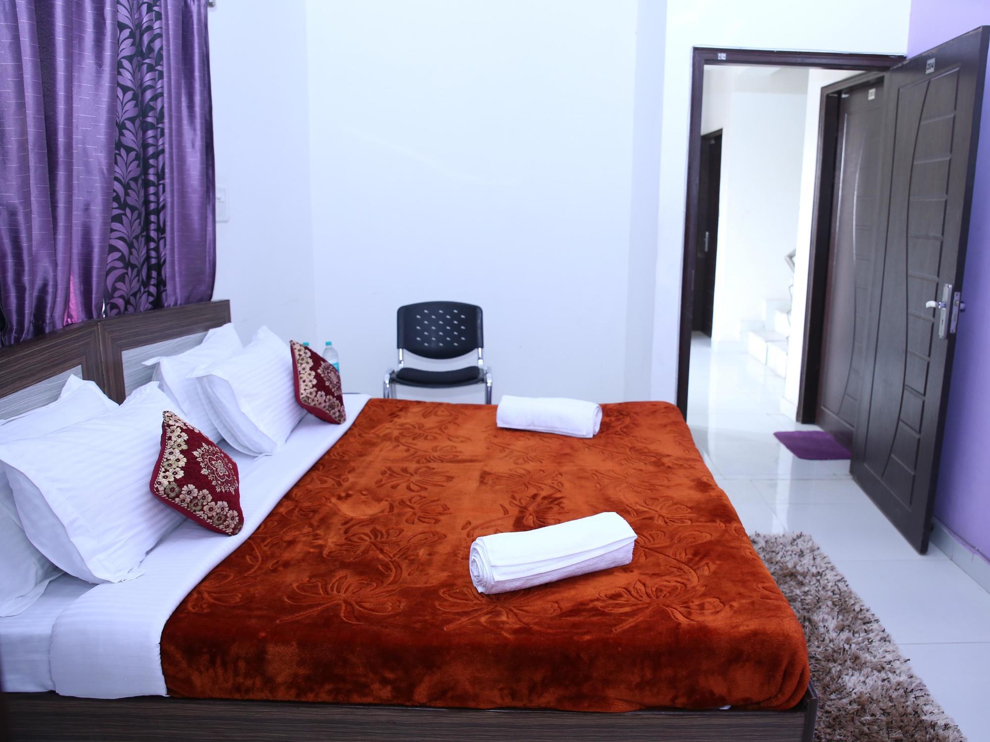 Hotel Airport Land New Delhi Exteriör bild